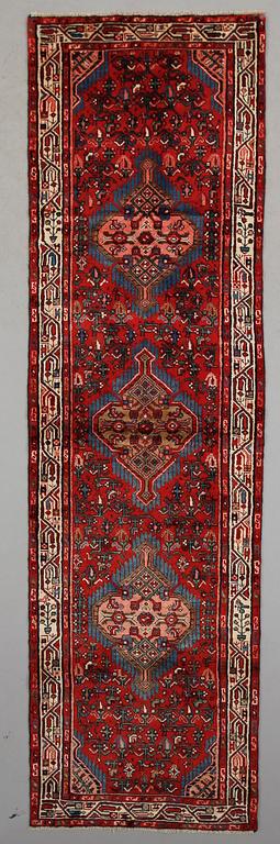 MATTA, Indjelass, ca 310 x 90 cm.