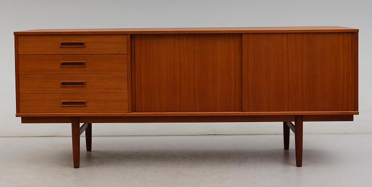 SIDEBOARD, 1900-talets andra hälft.