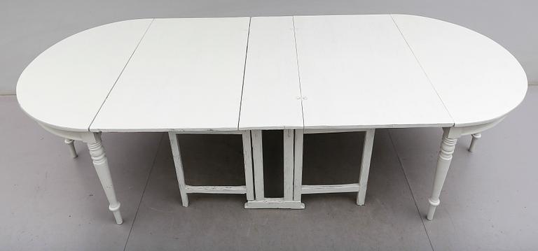 BORD, 2 st, 1800-talets andra hälft.