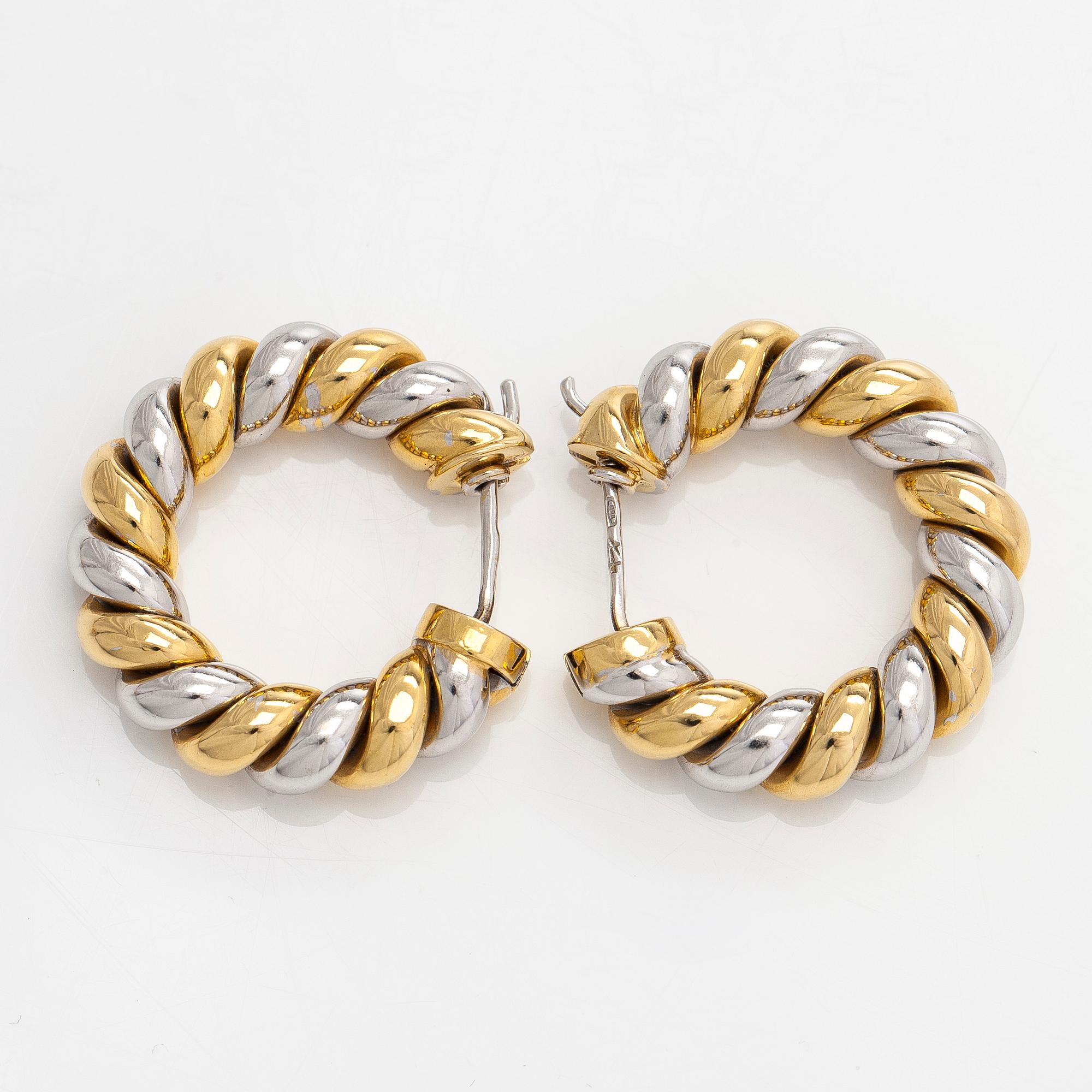 Earrings in 18K gold/white gold, Switzerland.