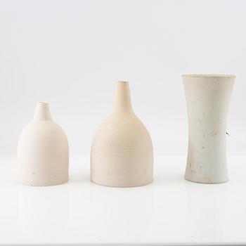 Gunnar Nylund, Vases 3 pcs. own workshop Lomma, later part of the 20th century.