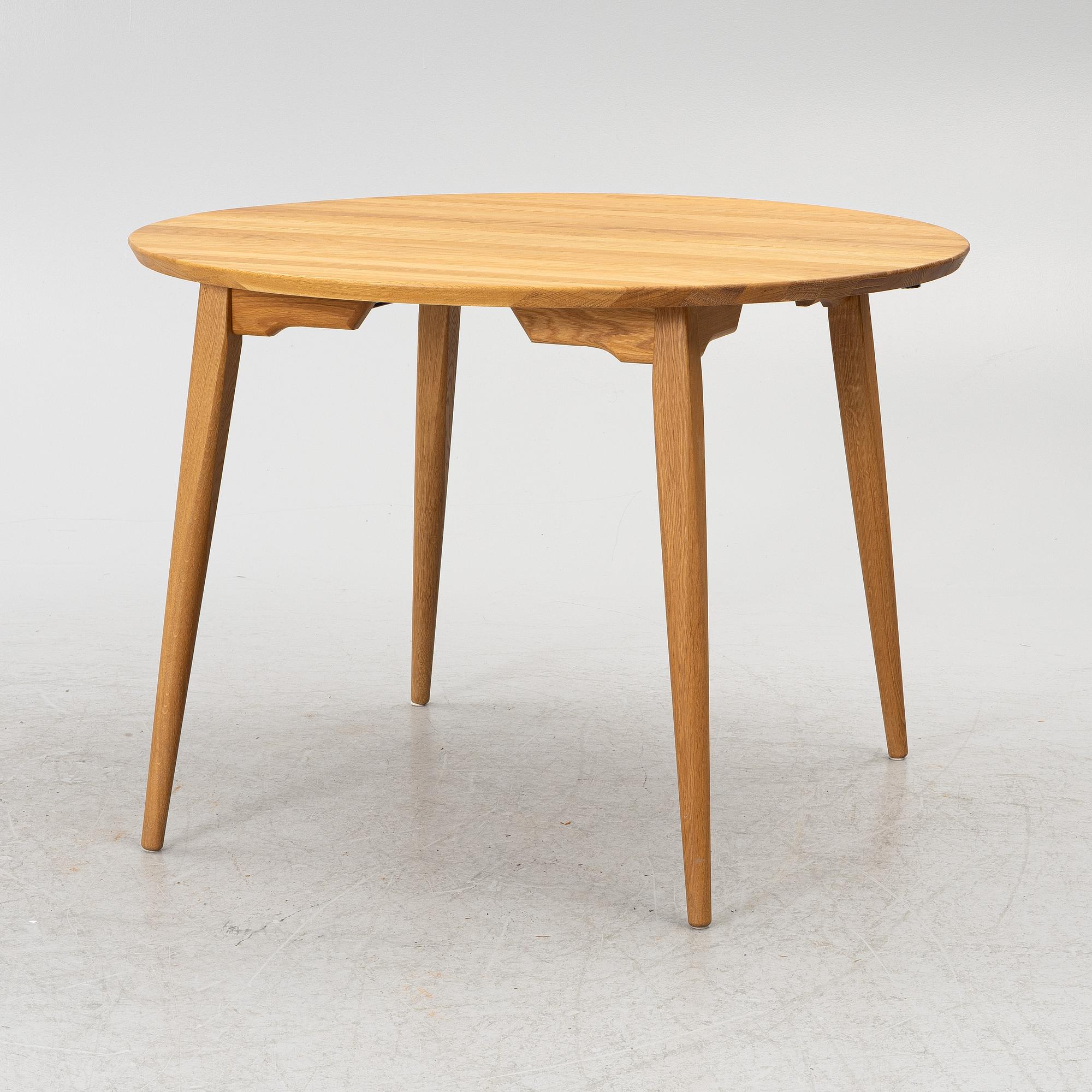 Dining table, "Timeless", Haslev, Denmark 2019.