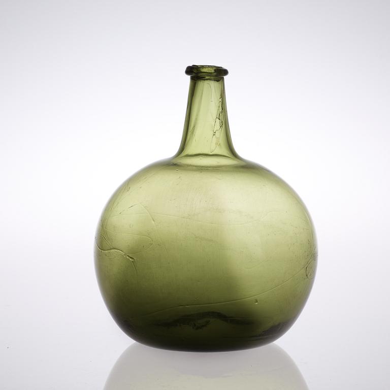 A green glass bottle, presumably Limmared, circa 1800.
