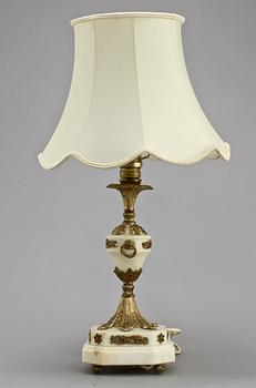 BORDSLAMPA, Louis XVI-stil, 1900-tal.