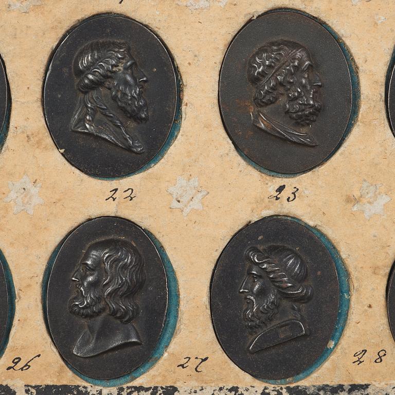 Collection of 60 portrait metal medallions, first half of the 19th century.