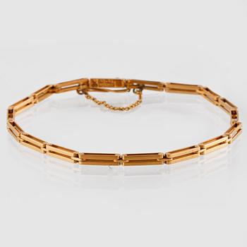 ARMBAND, 18K guld, Gustav Dahlgren & Co, Malmö, 1913. Vikt 6,4 gram.