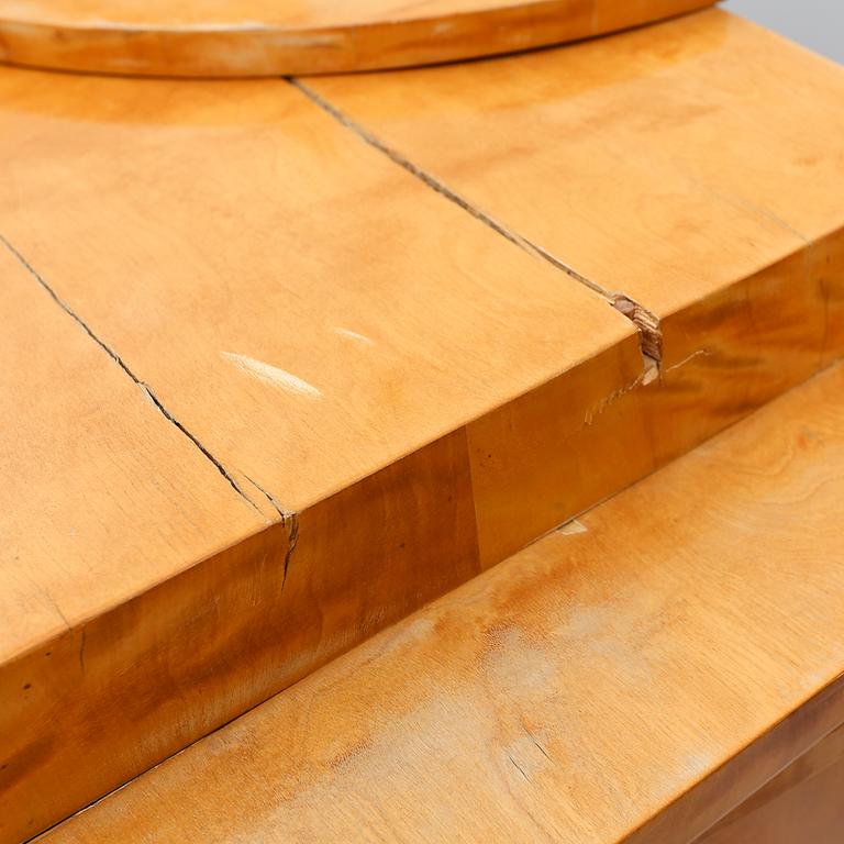 CHIFFONJÉ, Karl-Johan, 1800-talets mitt.