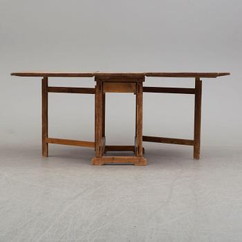 A second half of the 19th century gateleg table.