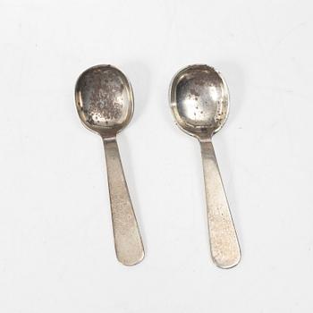 Wiwen Nilsson, A pair of silver salt cellars with spoons, 1949–1950.