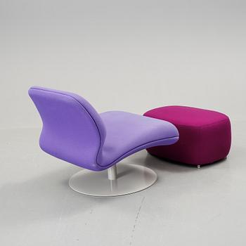 FÅTÖLJ SAMT FOTPALL, "Attitude" Morten Voss för Fritz Hansen, 2000-tal.