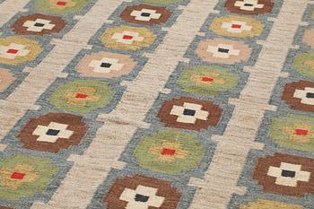 CARPET. Flat weave. 356 x 242,5 cm. Sweden 1940's-1960's.