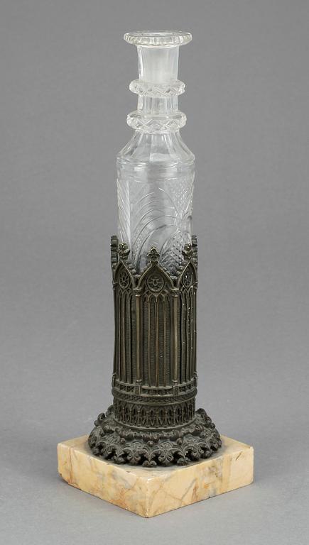 KARAFF/VAS, nygotik, 1800-talets andra hälft.