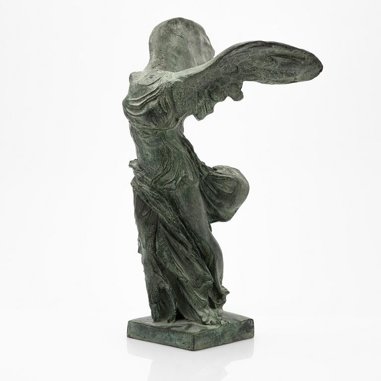 Skulptur, kopia efter "Nike från Samothrake".