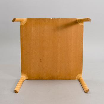 ALVAR AALTO, BORD, modell MX800B, Artek, 1900-talets slut.