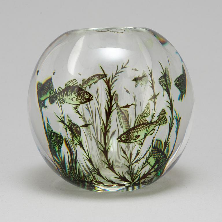 EDWARD HALD, a 'Fiskgraal' glass vase from Orrefors, signed.