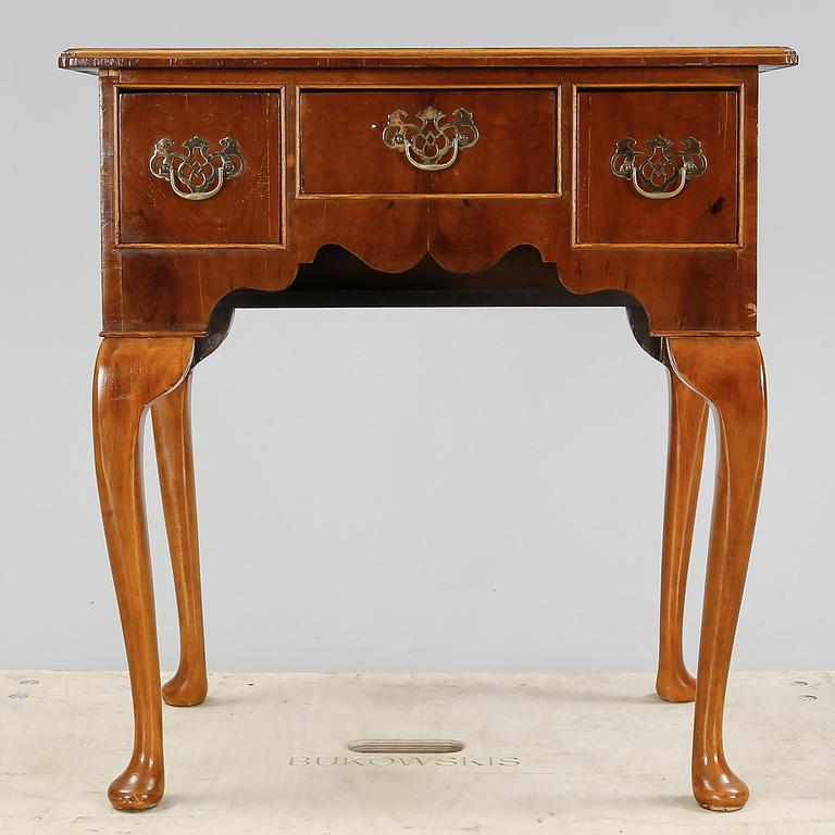 SIDEBOARD, England, 1900-tal.