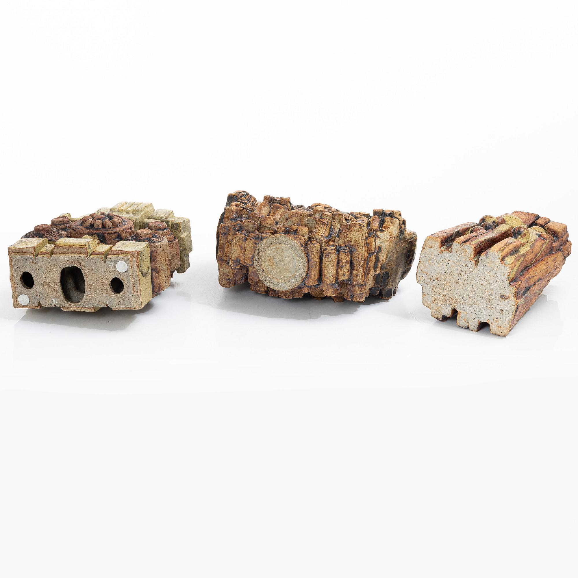 Bernard Rooke, three stoneware vases, signed.