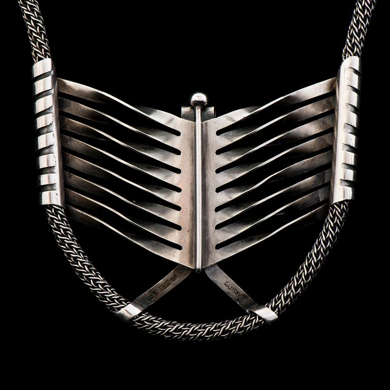 Saara Hopea, NECKLACE, silver. Ossian Hopea, Porvoo Finland 1981.