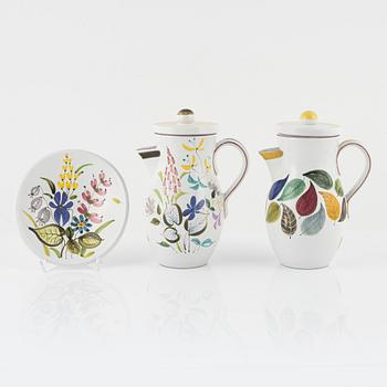 Stig Lindberg, two pitchers and a dish, Gustavsbergs studio.