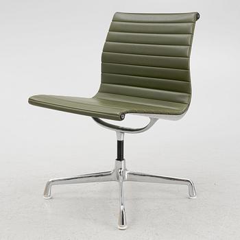 Charles & Ray Eames, stol," EA 105", Herman-Miller, 1900-talets andra hälft.