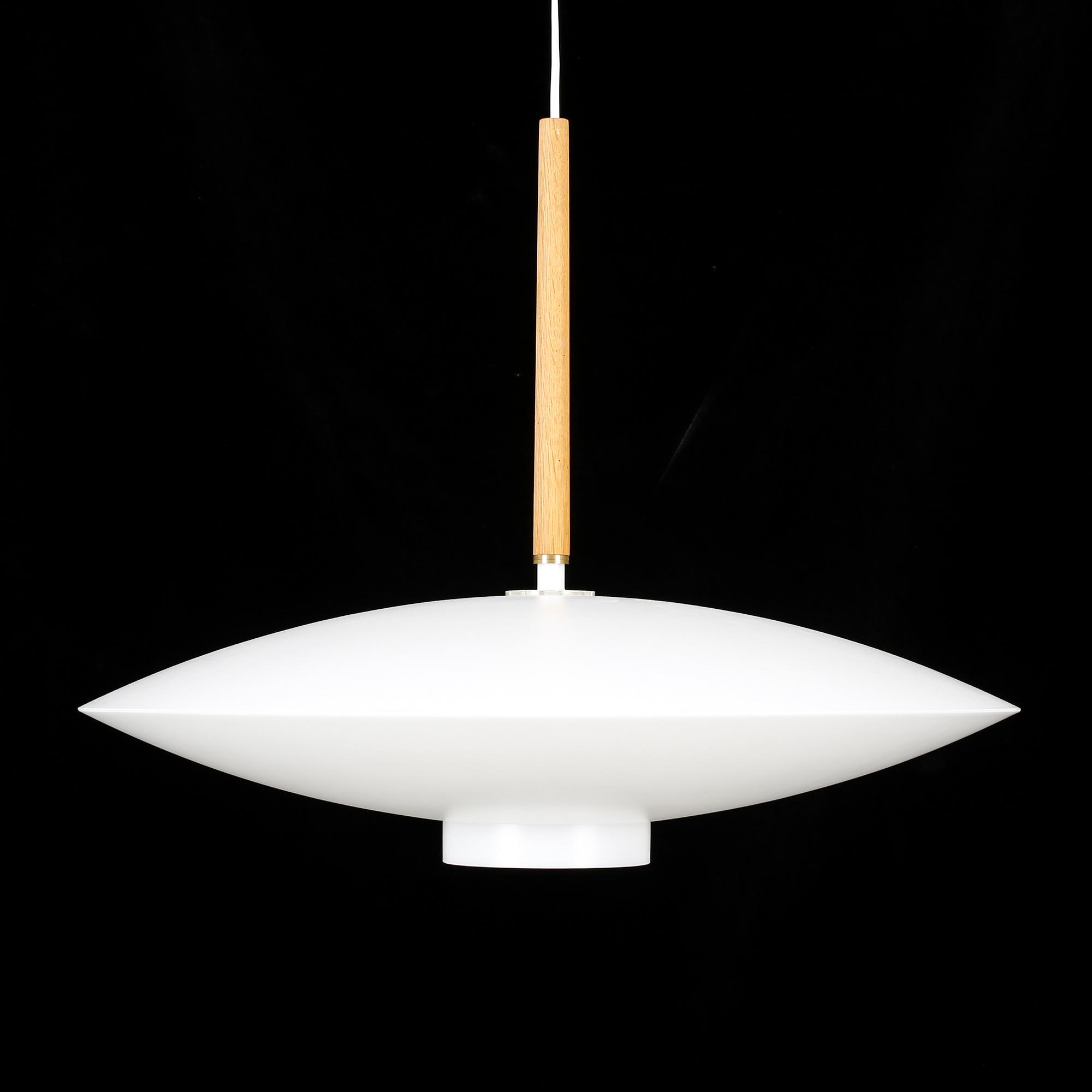TAKLAMPA, "Discus", Uno och Östen Kristiansson, Luxus. 1900-talets andra hälft.