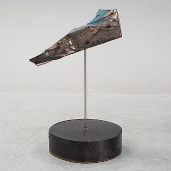 Caroline Mesquita, executed in 2017. Steel, stainless steel, resin, car paint.
