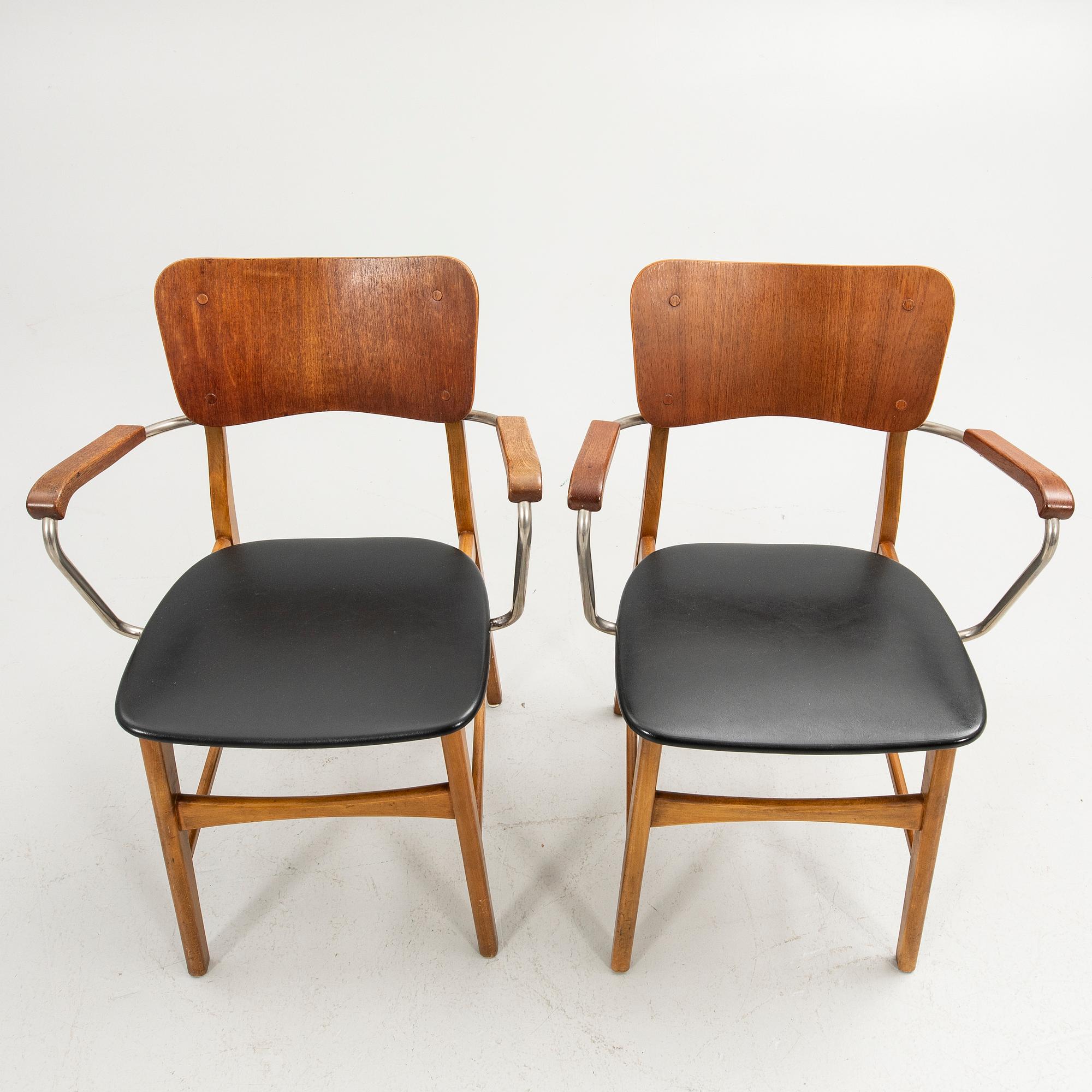 Ib Kofod-Larsen, Armchairs, a pair, Denmark, mid-20th century.