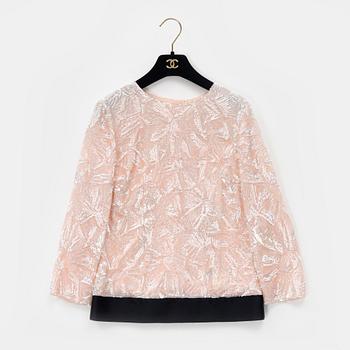 Chanel, blouse, size 34.