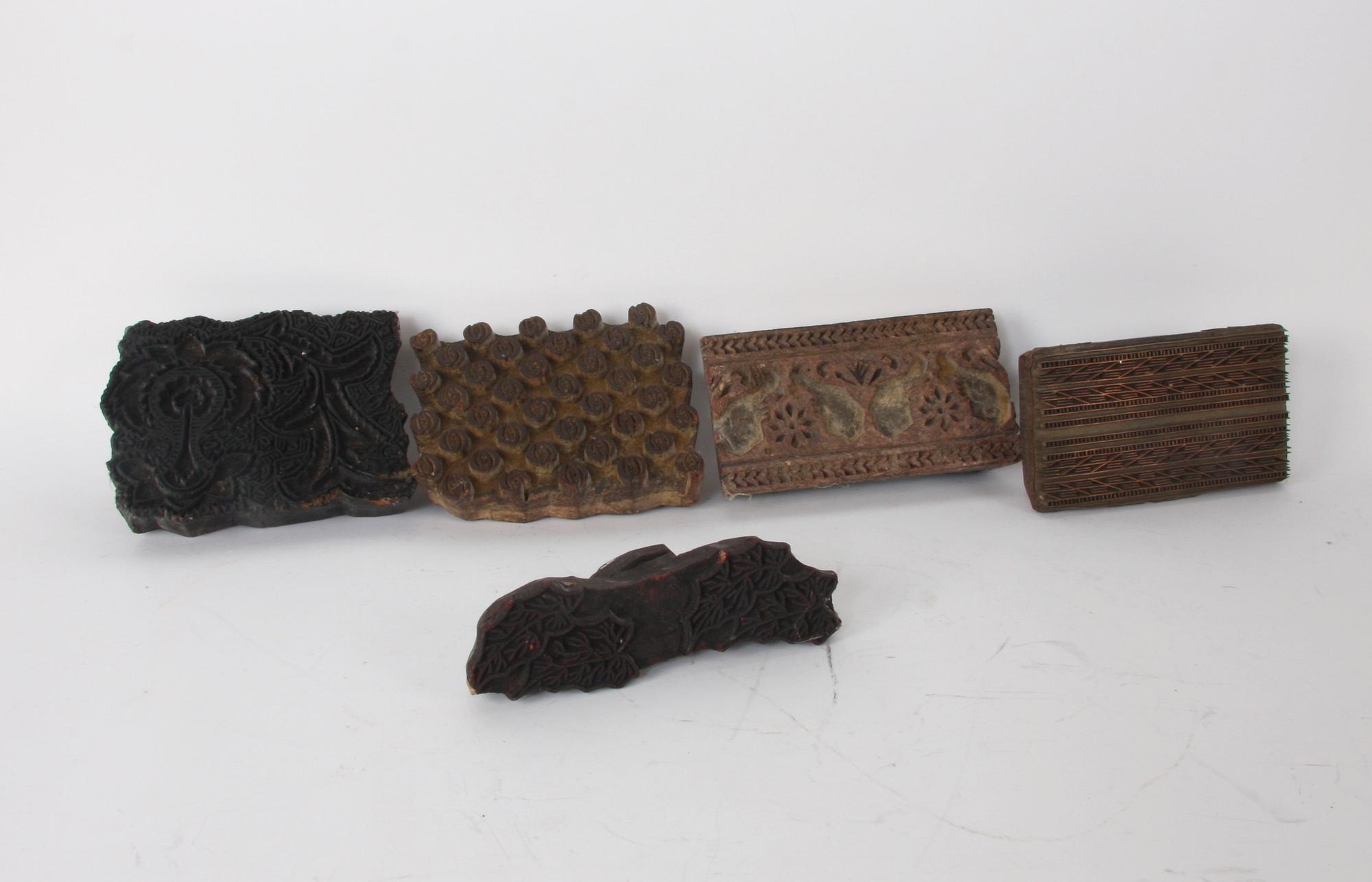 TEXTIL/TAPETTRYCKMALLAR, 5 st, Asien.