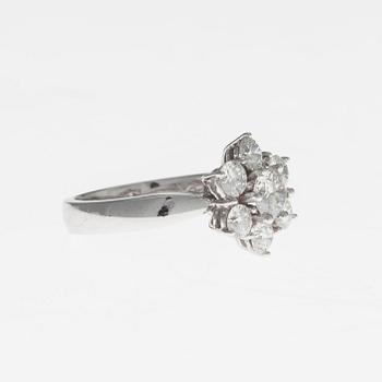 SORMUS, 14K valkokultaa, briljanttihiottuja timantteja yht. 1,50 ct. Paino 5,6 g. Todistus.