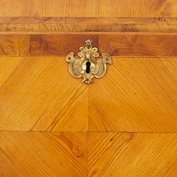 A Gustavian elm-veneered secretaire, late 18th century.