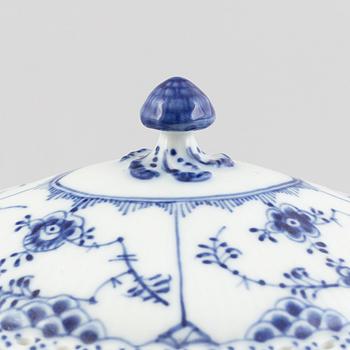 A 'Blue Fluted Full Lace' / 'Musselmalet' sauce tureen with cover, Royal Copenhagen,  '1106', 1969-73.