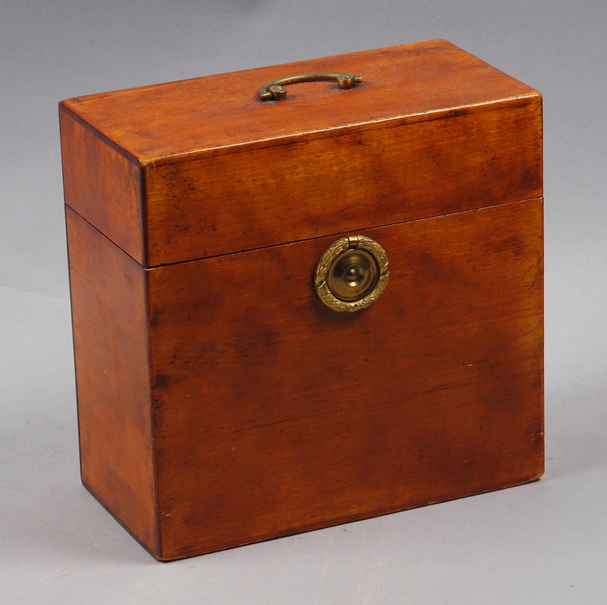 FLASKSCHATULL, 1800-tal.