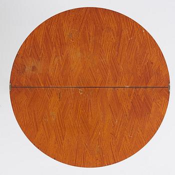 Carl Bergsten, an important drop-leaf table, Nordiska Kompaniet, for the Stockholm Exhibition 1930.