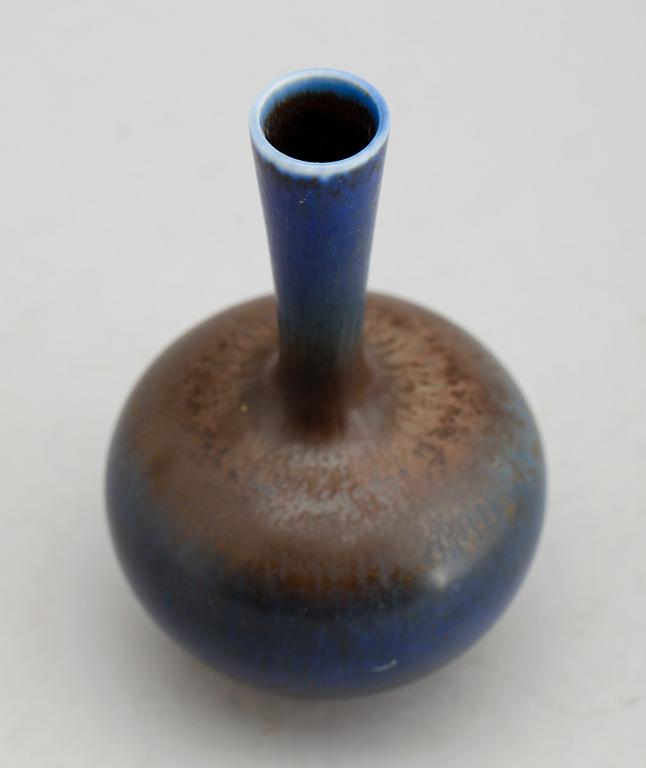 VAS, stengods, Berndt Friberg, Gustavsbergs studio, sign.