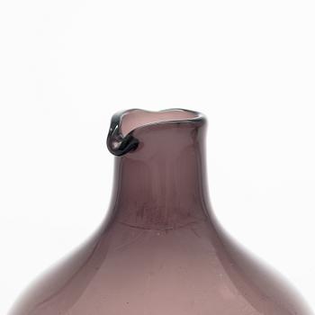 Timo Sarpaneva, a "Bird bottel" and a bottle "i 400". ISigned Timo Sarpaneva Iittala.