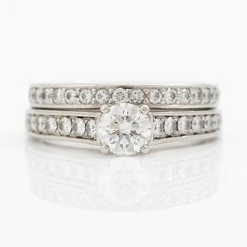 Cartier two rings platinum with round brilliant-cut diamonds.