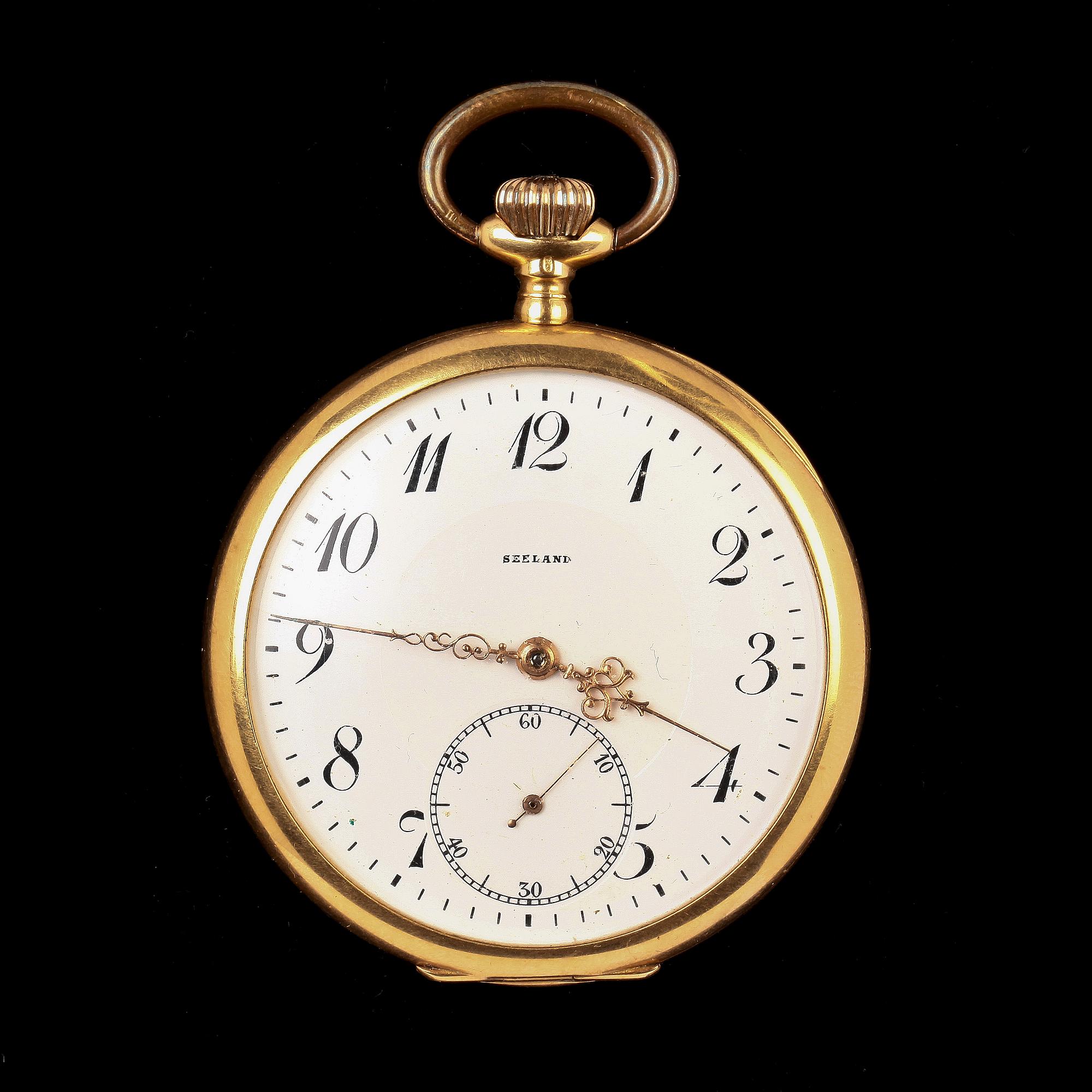 FICKUR, 18k guld, 1900-tal. Vikt 87 g.