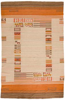 Impi Sotavalta,  A 1930s  flat weave carpet for Aaltosen Mattokutomo Kiikka Finland. Circa 290 x 190 cm.