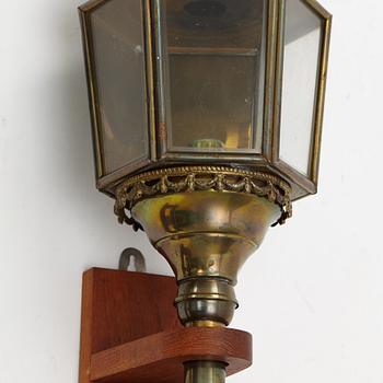 A pair of carriage lanterns, mid 20th century.