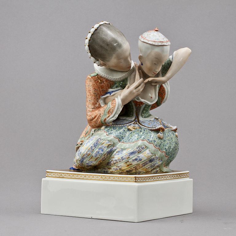 FIGURIN, porslin, "Äventyret 1", Gerhard Henning, Royal Copenhagen, 1908-1925.