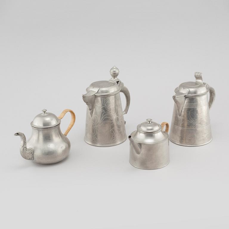 Two tankards and two pots in pewter, i a by Pehr Henrik Lundén in Lidköping, 19th century.