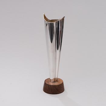 TAPIO WIRKKALA, A SILVER VASE. Signed TW. Hämeenlinna 1974.