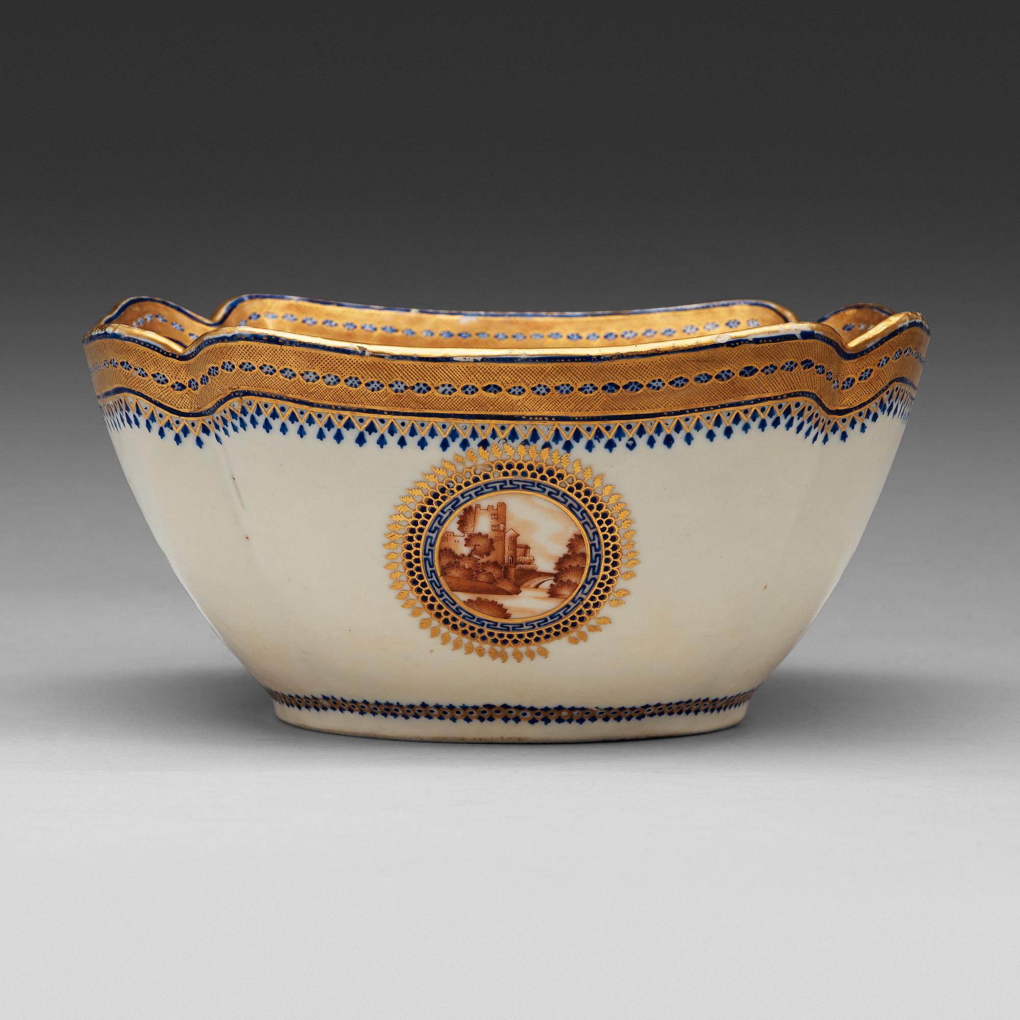 SKÅL, kompaniporslin. Qingdynastin, Jiaqing (1796-1820).