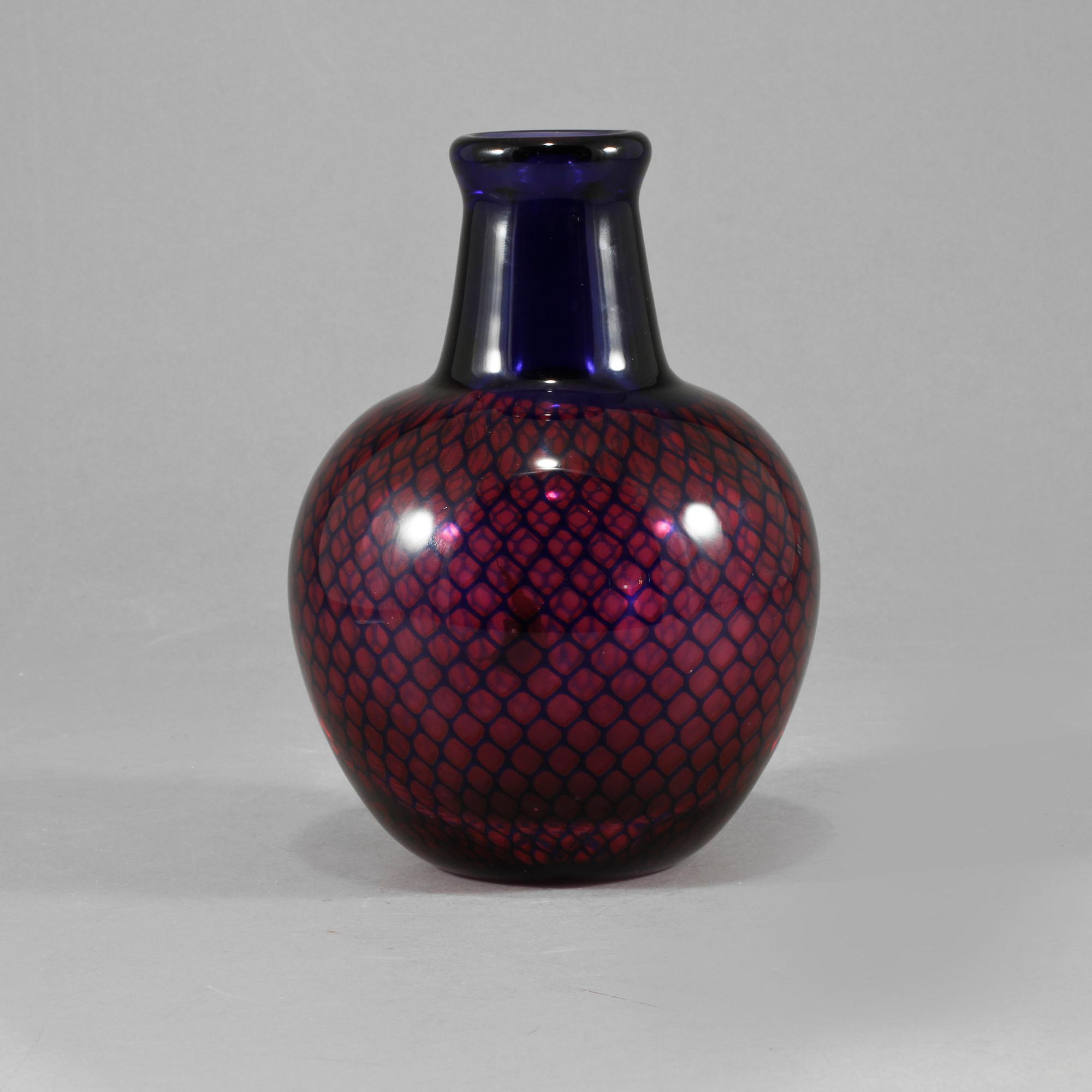 VAS, glas, "Kraka",  Sven Palmquist, Orrefors, 1900-talets andra hälft.