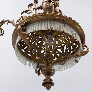 TAKKRONA, mässing, nyrenässans, sekelskiftet 1800/1900. Höjd 130 cm.