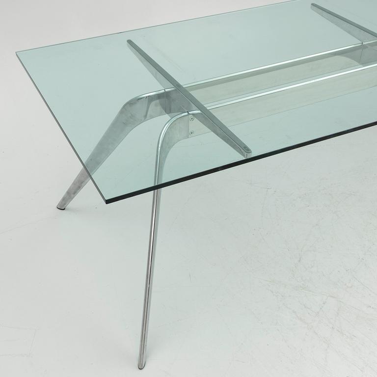 Tod Bracher, matbord, "TNo1", Fritz Hansen, Danmark.