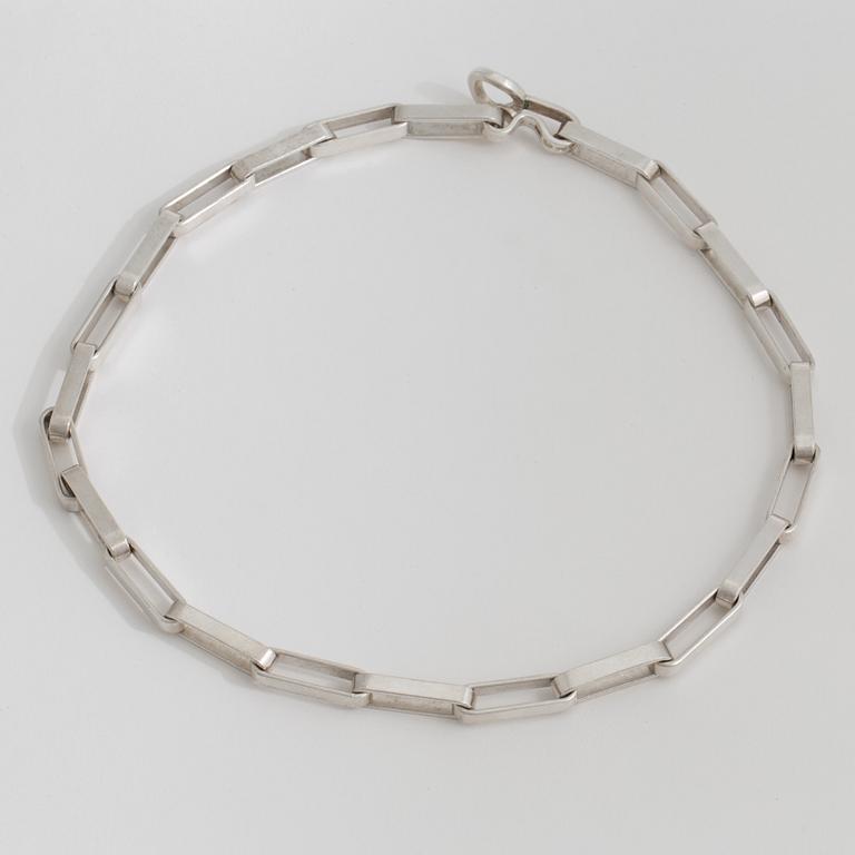 A silver necklace by Karl-Ingmar Johansson, Göteborg, 1977.