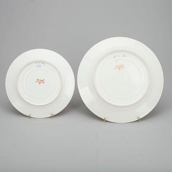 TALLRIKAR, 12 st, porslin. Tallrikarna, Sèvres 1804-1809, porträtten ca 1800-talets mitt.