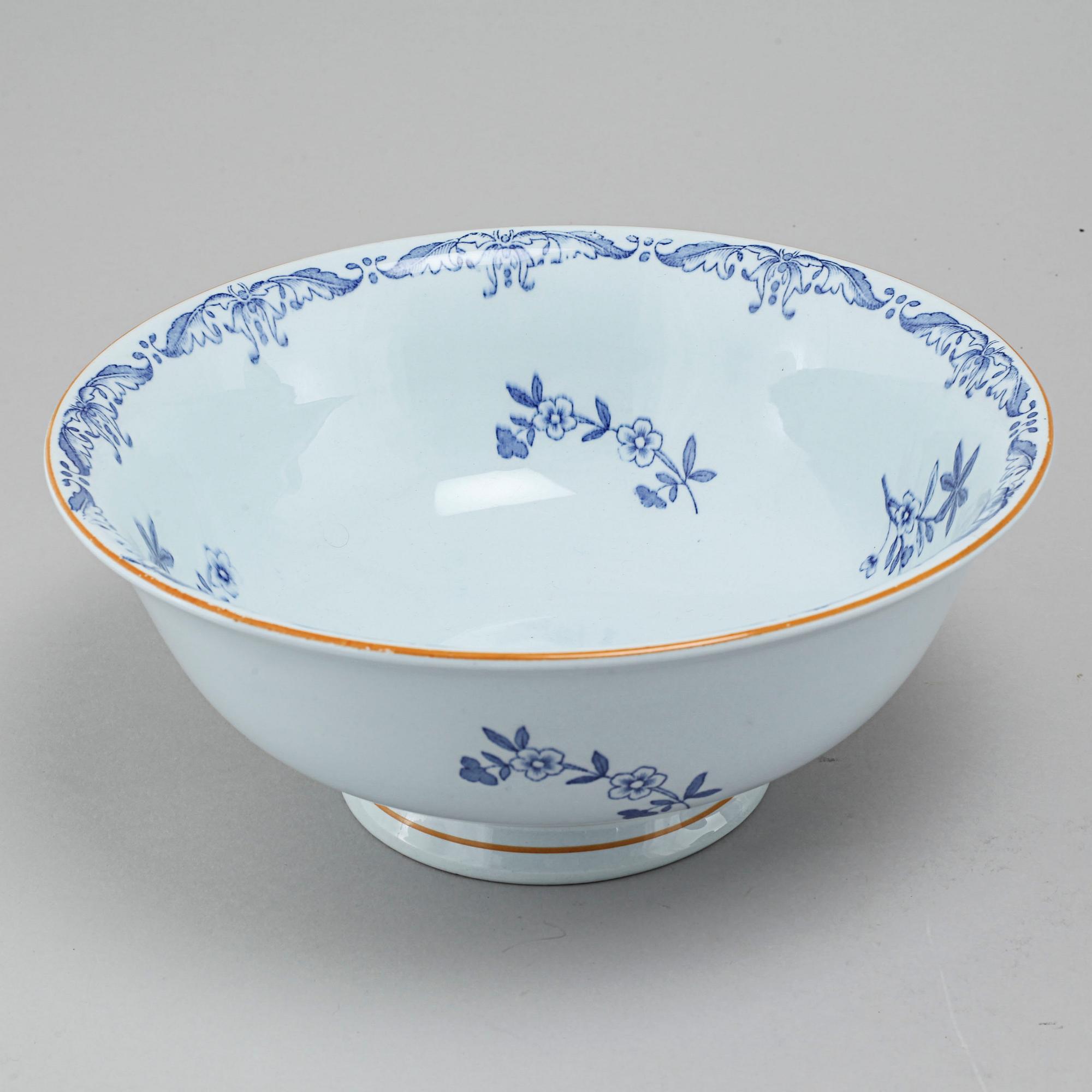24 pieces of "Ostindia" table ware in earthenware, Rörstrand, 20th century.